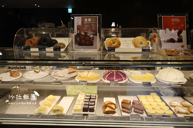 北捷×路易莎咖啡廳，打造旗艦號彩繪列車