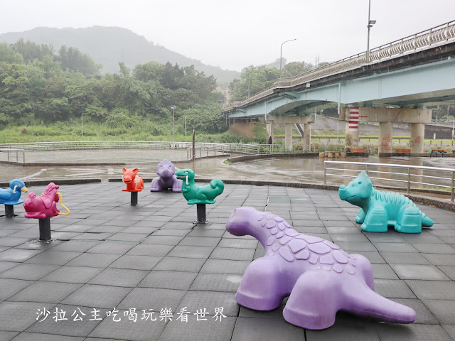 【木柵特色公園】道南河濱共融式遊戲區『火車主題親子公園』北市最大 17 【木柵特色公園】道南河濱共融式遊戲區『火車主題親子公園』北市最大