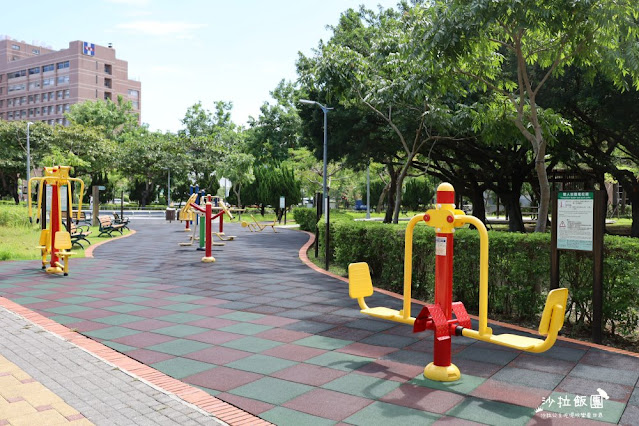 士林景點宇宙探險共融公園『美崙公園』不二良小鼠巨型公仔.溜滑梯.溜冰場 15 士林景點宇宙探險共融公園『美崙公園』不二良小鼠巨型公仔.溜滑梯.溜冰場