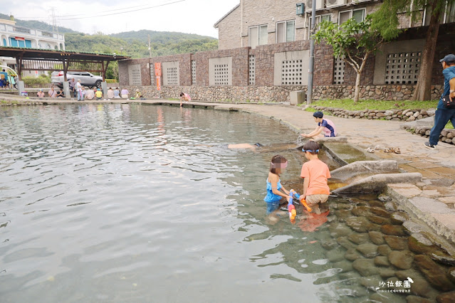 宜蘭當地人玩水景點『螃蟹冒泡』常年18度好冰涼 9 宜蘭當地人玩水景點『螃蟹冒泡』常年18度好冰涼