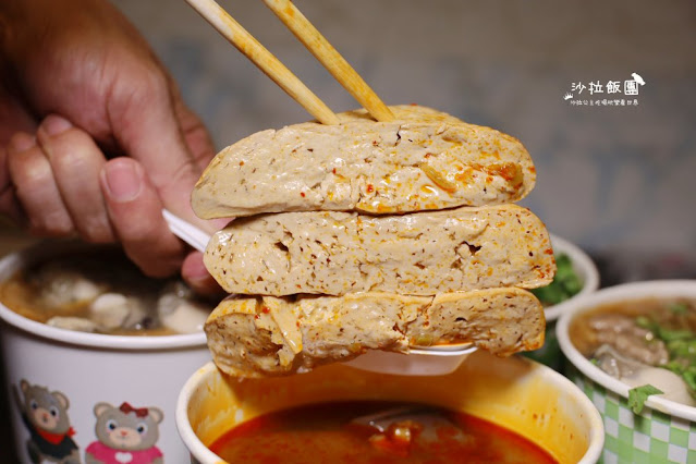 三重人氣美食爆料大腸鋪整碗『許記麵線』噴汁麻辣鴨血臭豆腐、肥美東石鮮蚵 23 三重人氣美食爆料大腸鋪整碗『許記麵線』噴汁麻辣鴨血臭豆腐、肥美東石鮮蚵