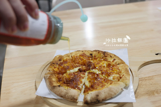 無人手工窯烤披薩『Yiguo Ramen 24H異國無人拉麵店-中山旗艦店』多種配菜、飲料免費加 61 無人手工窯烤披薩『Yiguo Ramen 24H異國無人拉麵店-中山旗艦店』多種配菜、飲料免費加