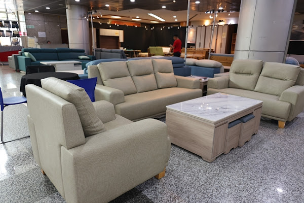 【雙北最大台灣廠拍】tokuyo按摩椅、夏普、名牌運動鞋、伊蕾服飾 188 【雙北最大台灣廠拍】tokuyo按摩椅、夏普、名牌運動鞋、伊蕾服飾