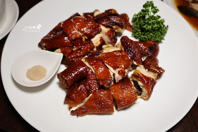 年菜推薦『田言小館』外帶年菜金牌脆皮雞、上湯鮑魚佛跳牆、霸氣海鮮羹 24 年菜推薦『田言小館』外帶年菜金牌脆皮雞、上湯鮑魚佛跳牆、霸氣海鮮羹