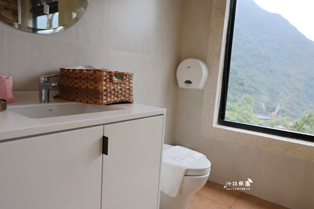 烏來泡湯『烏來旅晨溫泉民宿』湯屋‧客房可俯視烏來老街 25 烏來泡湯『烏來旅晨溫泉民宿』湯屋‧客房可俯視烏來老街