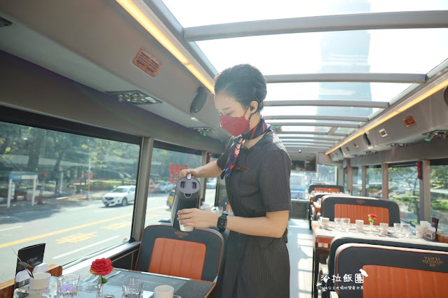 全台第一輛台北雙層餐車『晶華酒店下午茶、晚餐』用不一樣的高度看台北 16 全台第一輛台北雙層餐車『晶華酒店下午茶、晚餐』用不一樣的高度看台北