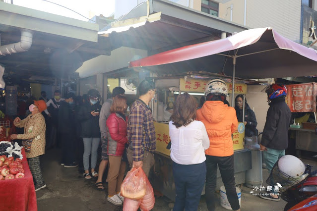 台中第五市場美食『樂群手工麵線』排隊美食