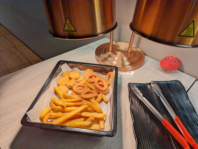 燒肉火鍋吃到飽店內居然有兒童遊戲區『千兵衛日式燒肉火鍋吃到飽』空間很大用餐很舒適 18 燒肉火鍋吃到飽店內居然有兒童遊戲區『千兵衛日式燒肉火鍋吃到飽』空間很大用餐很舒適