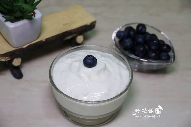 食譜『自製優格』只要兩種食材/免廚藝/電鍋做出源源不絕得優格 13 食譜『自製優格』只要兩種食材/免廚藝/電鍋做出源源不絕得優格