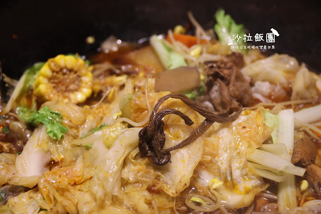 台中就可以吃到東北美食『小媳婦鐵鍋燉台中旗艦店-漁人町日本星光市集』 21 台中就可以吃到東北美食『小媳婦鐵鍋燉台中旗艦店-漁人町日本星光市集』