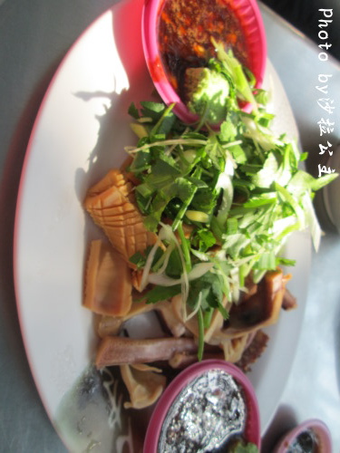 慈聖宮(Tsu-Sheng Temple):大同區「慈聖宮小吃街」大稻埕 慈聖宮(Tsu-Sheng Temple):大同區「慈聖宮小吃街」大稻埕