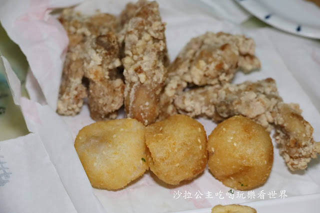 西門町美食『台灣鹽酥雞西門直營店』炸物堆得像座山/中午就可以吃到鹹酥雞/捷運西門站 24 西門町美食『台灣鹽酥雞西門直營店』炸物堆得像座山/中午就可以吃到鹹酥雞/捷運西門站