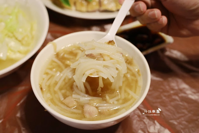 陽明山美食竹子湖高人氣土雞『冠宸食館』11點就爆滿 19 陽明山美食竹子湖高人氣土雞『冠宸食館』11點就爆滿