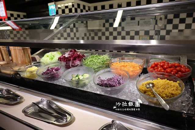 台北車站吃到飽『台北凱撒大飯店Checkers自助餐廳』威靈頓牛排、紅白酒、啤酒喝到飽 13 台北車站吃到飽『台北凱撒大飯店Checkers自助餐廳』威靈頓牛排、紅白酒、啤酒喝到飽