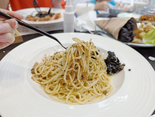 宜蘭景點黑RURU CAFE,來用餐還可以順便餵羊不用再找景點 21 宜蘭景點黑RURU CAFE,來用餐還可以順便餵羊不用再找景點