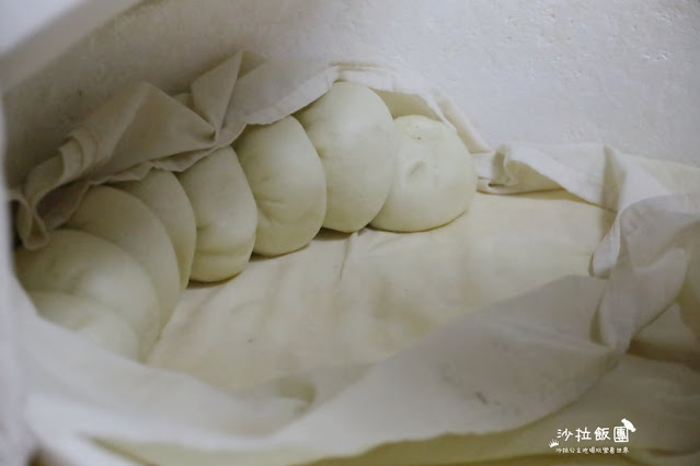 基隆美食『李家鍋貼饅頭』山東純手工鍋貼饅頭、韭菜盒、手工水餃、包子 21 基隆美食『李家鍋貼饅頭』山東純手工鍋貼饅頭、韭菜盒、手工水餃、包子