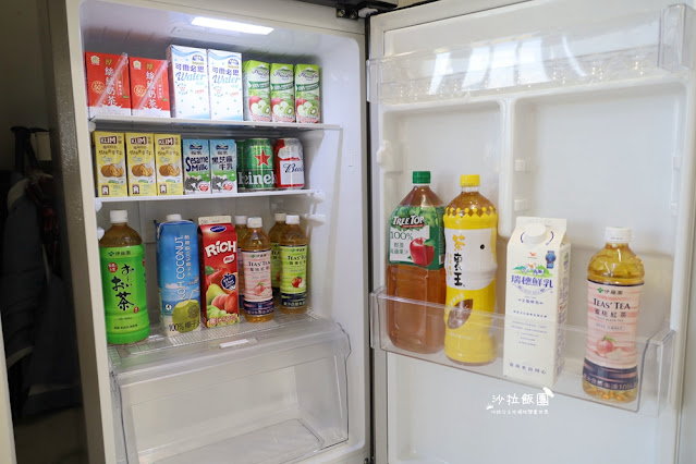 宜蘭恐龍民宿『哥德白色城堡』房間就有大恐龍迎接、露營車 14 宜蘭恐龍民宿『哥德白色城堡』房間就有大恐龍迎接、露營車