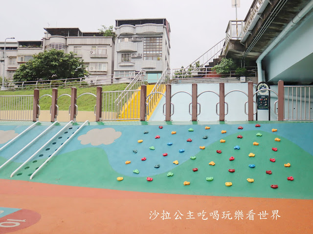 【木柵特色公園】道南河濱共融式遊戲區『火車主題親子公園』北市最大 14 【木柵特色公園】道南河濱共融式遊戲區『火車主題親子公園』北市最大