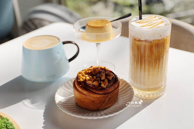 烏來景觀餐廳『瀑布3號』離瀑布最近的距離、兒童遊戲區 24 烏來景觀餐廳『瀑布3號』離瀑布最近的距離、兒童遊戲區