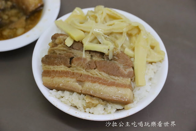 中山區美食『3元6虱目魚粥』滷肉飯老饕的口袋名單/捷運南京復興站 15 中山區美食『3元6虱目魚粥』滷肉飯老饕的口袋名單/捷運南京復興站