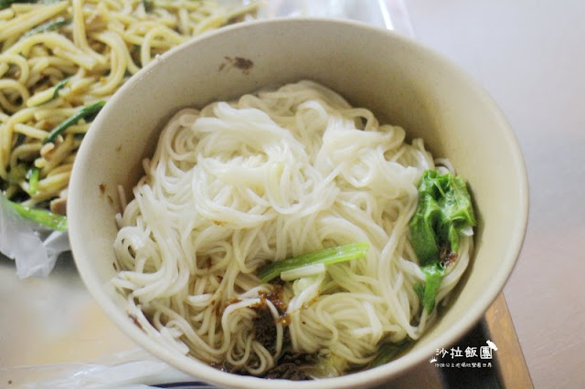 羅東夜市超人氣排隊美食『阿灶伯羊肉』像豆花一般口感的臭豆腐 5 羅東夜市超人氣排隊美食『阿灶伯羊肉』像豆花一般口感的臭豆腐