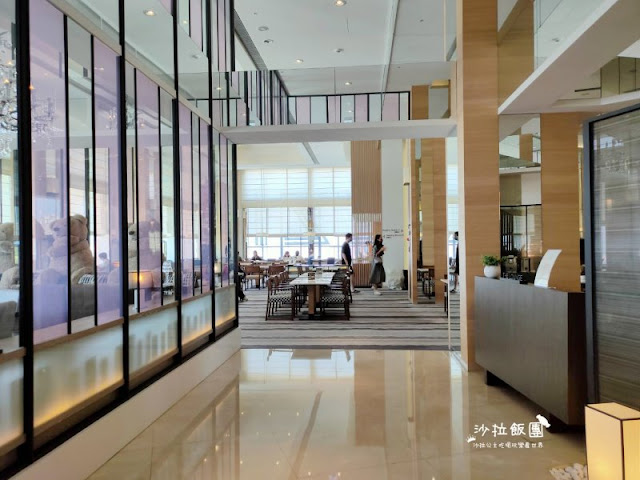 高雄飯店『和逸飯店HOTEL COZZI-高雄中山館』捷運出口旁超便利