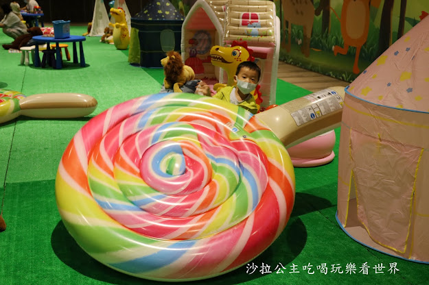 台北住宿推薦『台北萬豪酒店』房間內就可以看到美麗華/捷運劍南路站 37 台北住宿推薦『台北萬豪酒店』房間內就可以看到美麗華/捷運劍南路站