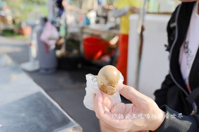 彭于晏吃過的日月潭美食『大石頭燒烤』夾心豆干.紅茶香菇.山豬香腸 19 彭于晏吃過的日月潭美食『大石頭燒烤』夾心豆干.紅茶香菇.山豬香腸