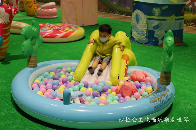 台北住宿推薦『台北萬豪酒店』房間內就可以看到美麗華/捷運劍南路站 42 台北住宿推薦『台北萬豪酒店』房間內就可以看到美麗華/捷運劍南路站