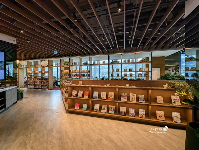 Share Lounge南港蔦屋書店,90元吃到飽零食、咖啡、飲料、麵包 17 Share Lounge南港蔦屋書店,90元吃到飽零食、咖啡、飲料、麵包