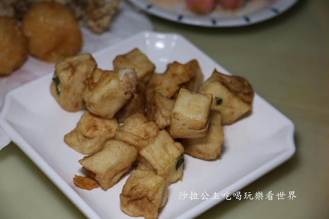 西門町美食『台灣鹽酥雞西門直營店』炸物堆得像座山/中午就可以吃到鹹酥雞/捷運西門站 27 西門町美食『台灣鹽酥雞西門直營店』炸物堆得像座山/中午就可以吃到鹹酥雞/捷運西門站