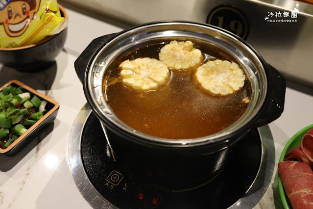 蘆洲火鍋『轉鮮鍋』迴轉火鍋、可以自己挑選自己喜歡的食材 23 蘆洲火鍋『轉鮮鍋』迴轉火鍋、可以自己挑選自己喜歡的食材