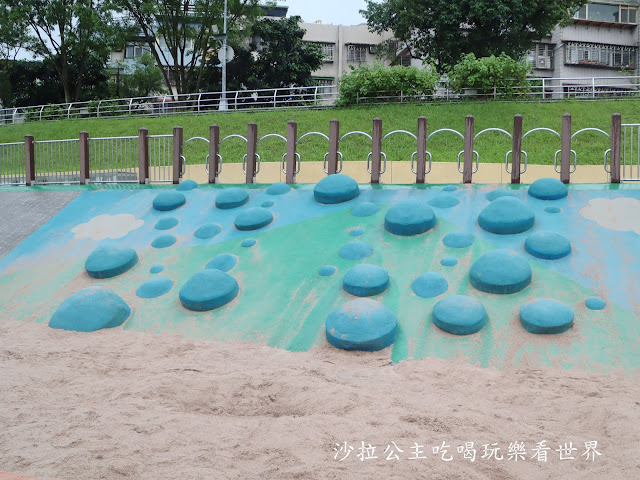 【木柵特色公園】道南河濱共融式遊戲區『火車主題親子公園』北市最大 13 【木柵特色公園】道南河濱共融式遊戲區『火車主題親子公園』北市最大