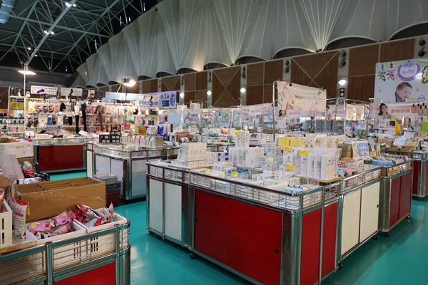 【雙北最大台灣廠拍】tokuyo按摩椅、夏普、名牌運動鞋、伊蕾服飾 145 【雙北最大台灣廠拍】tokuyo按摩椅、夏普、名牌運動鞋、伊蕾服飾