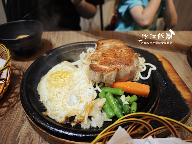 士林牛排『爭厚厚切牛排(士林中山店)』麵包、濃湯、飲料、霜淇淋無限供應 19 士林牛排『爭厚厚切牛排(士林中山店)』麵包、濃湯、飲料、霜淇淋無限供應