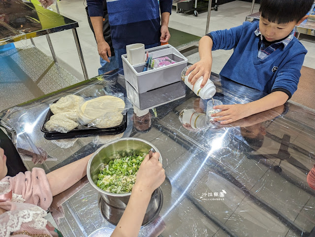 宜蘭親子景點『初咪體驗農場』拔三星蔥、、抓泥鰍、DIY創意蔥麵包體驗、沙坑 37 宜蘭親子景點『初咪體驗農場』拔三星蔥、、抓泥鰍、DIY創意蔥麵包體驗、沙坑