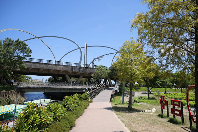 3000株日本波波草超療癒,台版羊角村、大碗公溜滑梯 31 3000株日本波波草超療癒,台版羊角村、大碗公溜滑梯