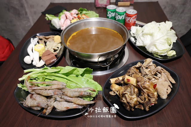 台中逢甲羊肉爐吃到飽『羊霸天下逢甲店』羊大骨、羊肉、火鍋料、蔬菜、飲料自助吧 39 台中逢甲羊肉爐吃到飽『羊霸天下逢甲店』羊大骨、羊肉、火鍋料、蔬菜、飲料自助吧