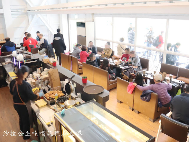 宜蘭貨櫃屋咖啡『HoWine&Cafe』宜蘭礁溪龍潭湖旁/76個貨櫃屋媲美花蓮星巴克 5 宜蘭貨櫃屋咖啡『HoWine&Cafe』宜蘭礁溪龍潭湖旁/76個貨櫃屋媲美花蓮星巴克