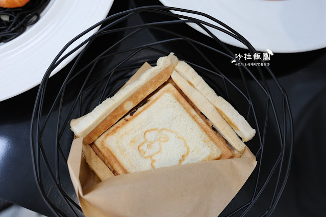 『黑RURU CAFE』最新熊貓羊、笑笑羊互動宜蘭咖啡、宜蘭景點 23 『黑RURU CAFE』最新熊貓羊、笑笑羊互動宜蘭咖啡、宜蘭景點