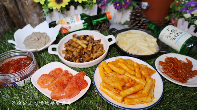 偽出國/韓國街邊美食在家吃『韓國紅雪蟹蟹膏.辣炒年糕.各式韓式小菜』家樂福韓國週 33 偽出國/韓國街邊美食在家吃『韓國紅雪蟹蟹膏.辣炒年糕.各式韓式小菜』家樂福韓國週