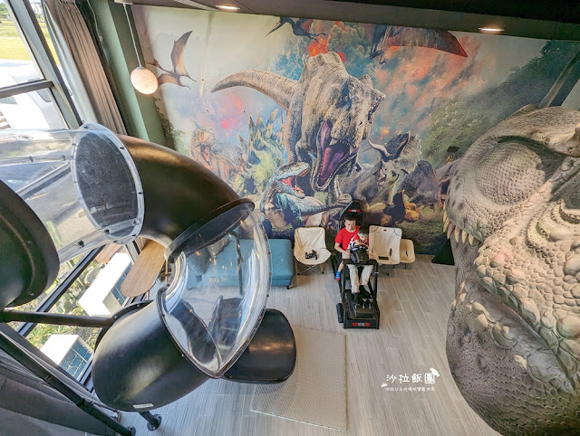 宜蘭恐龍民宿『哥德白色城堡』房間就有大恐龍迎接、露營車 39 宜蘭恐龍民宿『哥德白色城堡』房間就有大恐龍迎接、露營車