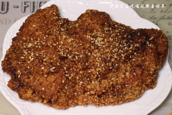 天母人氣美食『維縈家鄉碳烤雞排』士林夜市排隊小吃/天母市集對面 20 天母人氣美食『維縈家鄉碳烤雞排』士林夜市排隊小吃/天母市集對面