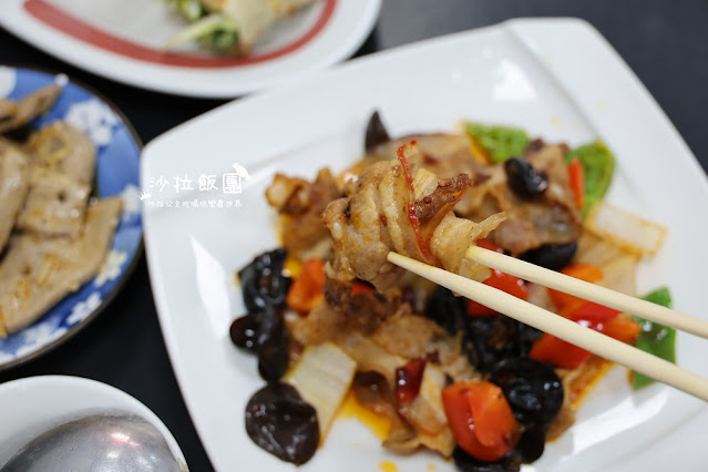 高雄左營美食『金東北私房菜』捲餅、酸白菜鍋、酸菜魚,道地東北瀋陽口味 21 高雄左營美食『金東北私房菜』捲餅、酸白菜鍋、酸菜魚,道地東北瀋陽口味