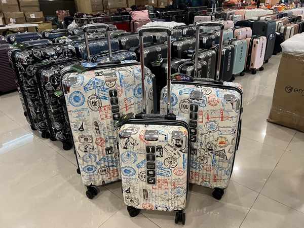 彰化福興行李箱特賣會,工廠直營廠拍特價出清 15 彰化福興行李箱特賣會,工廠直營廠拍特價出清