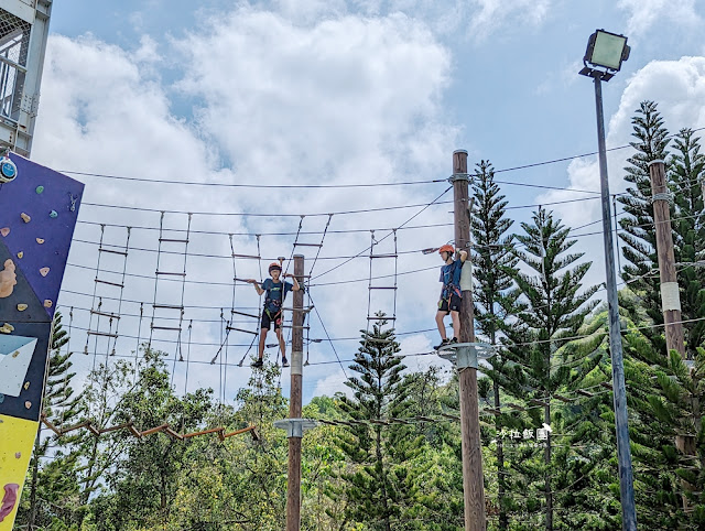 全台唯一冒險主題飯店『台南趣淘漫旅』攀岩、自由落體、空中漫步 111 全台唯一冒險主題飯店『台南趣淘漫旅』攀岩、自由落體、空中漫步
