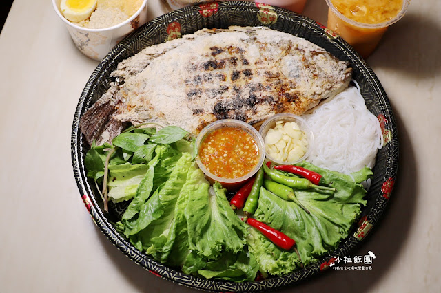 士林外帶美食『哈哈羅55泰式船麵米粉湯(士林店)』泰式香茅鹽烤魚/泰式米粉湯/泰式奶茶/士林夜市/外送 4 士林外帶美食『哈哈羅55泰式船麵米粉湯(士林店)』泰式香茅鹽烤魚/泰式米粉湯/泰式奶茶/士林夜市/外送