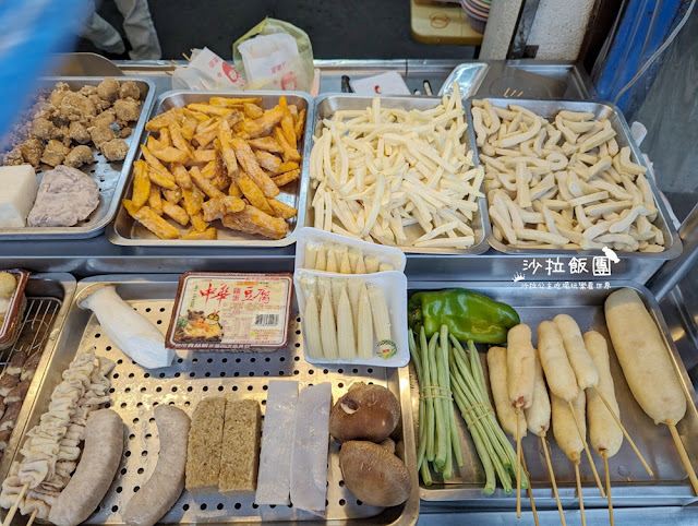 頭城10元炸炸店,價格真的太佛,很容易亂拿一大堆 7 頭城10元炸炸店,價格真的太佛,很容易亂拿一大堆