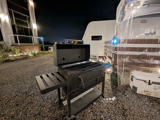 宜蘭恐龍民宿『哥德白色城堡』房間就有大恐龍迎接、露營車 90 宜蘭恐龍民宿『哥德白色城堡』房間就有大恐龍迎接、露營車