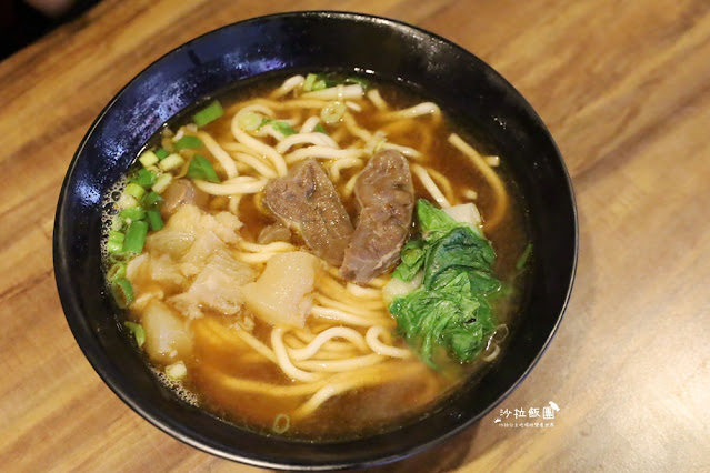 桃園牛肉麵吃到飽『呷飽牛肉麵南平店』加麵加湯免費,豆花、咖啡飲料無限供應 23 桃園牛肉麵吃到飽『呷飽牛肉麵南平店』加麵加湯免費,豆花、咖啡飲料無限供應